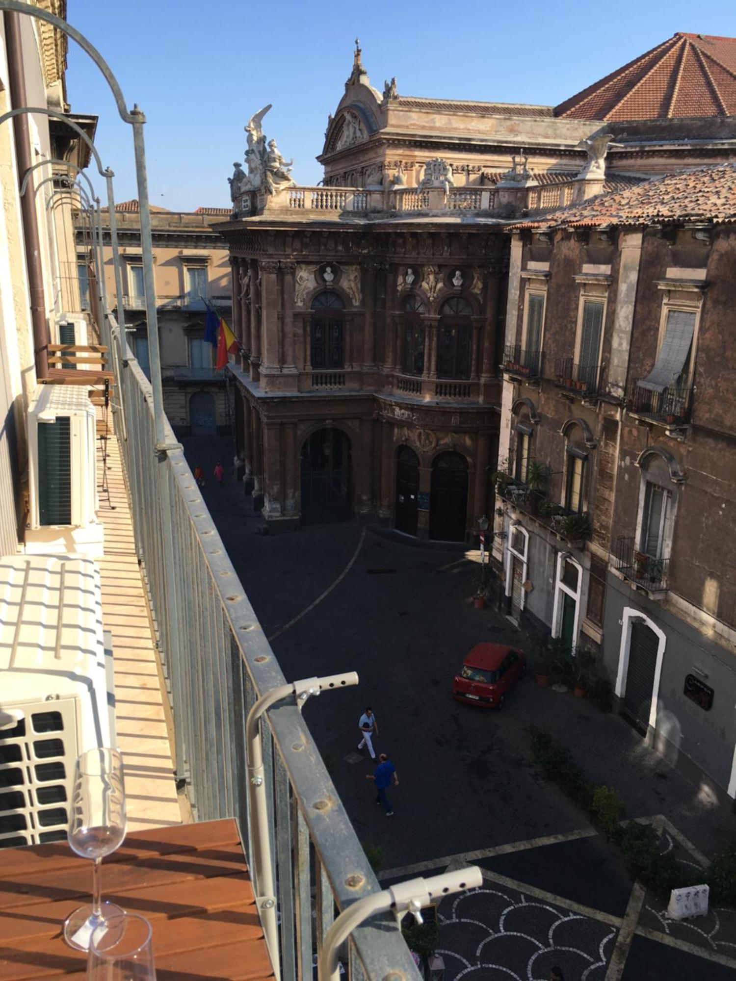 Wonderful Teatro Massimo Bellini Apartment Catania Bagian luar foto