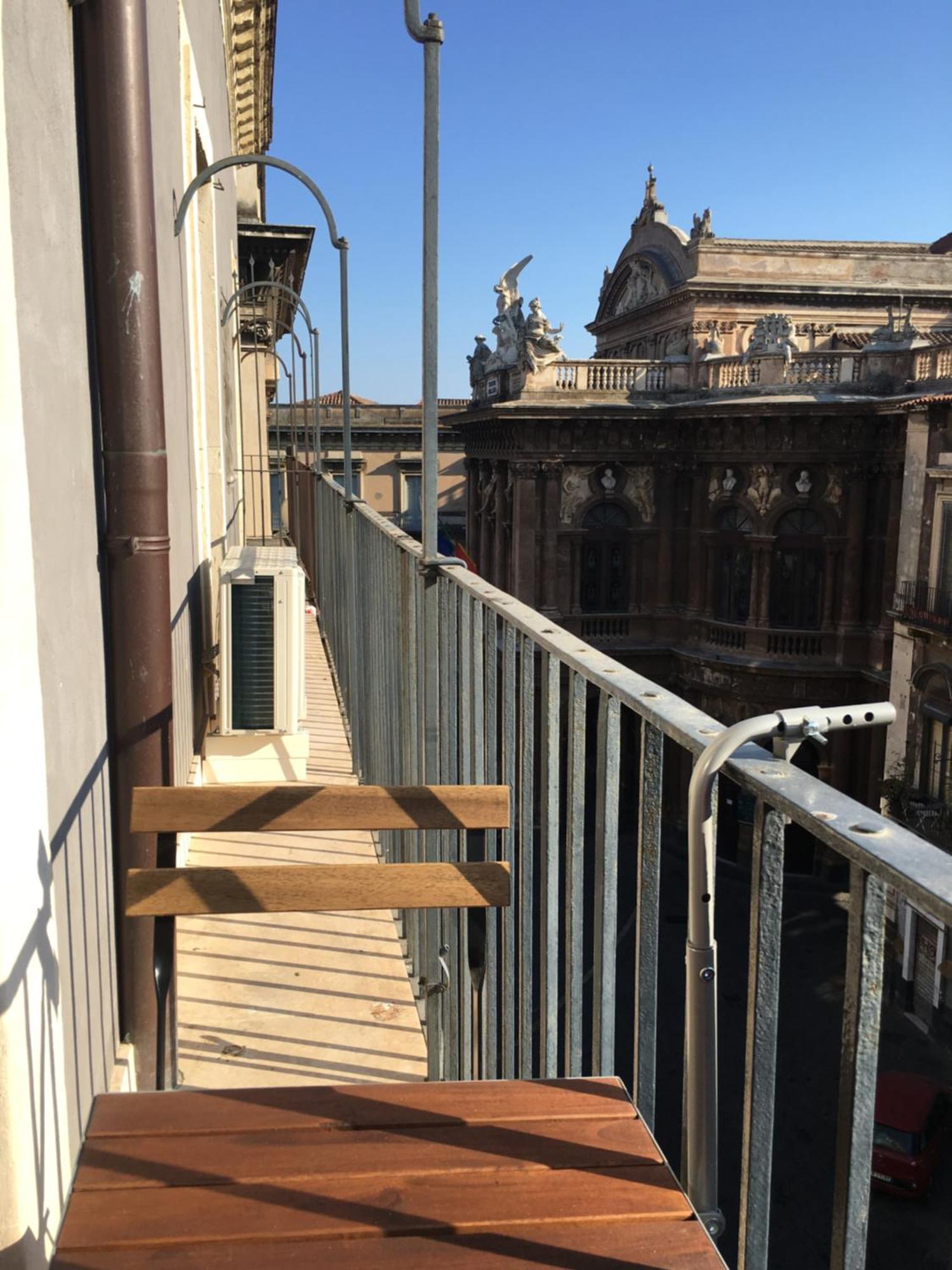 Wonderful Teatro Massimo Bellini Apartment Catania Bagian luar foto